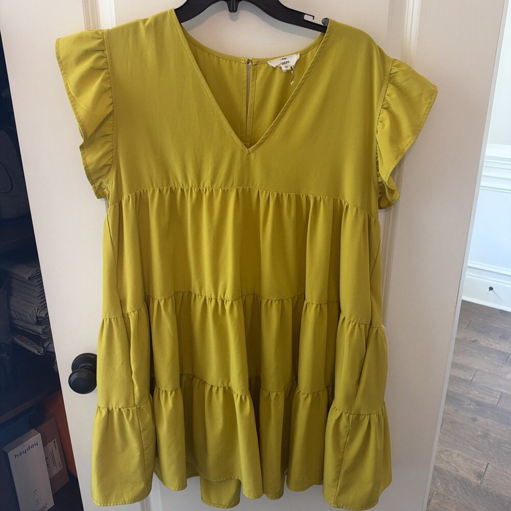 Women’s Entro Yellow Green Tiered SleevelessPocketed Dress Size Medium